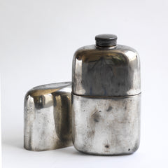 A good-looking Edwardian silver plated hip flask with a screw-cap top by "James Dickson & Sons Sheffield".  This one is super-large and has a particularly striking pared-back design. The upper half has a detachable silver plated EPNS cover that also acts as a cup.