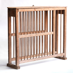 A good sized Edwardian country house scrubbed pine plate draining rack which can either be surface stood or wall mounted. Beautifully constructed, it is fitted with full-length plate dividing spindles. Pots and bowls can be put to drain on its top shelf, and it accommodates modern-day large dinner plates comfortably.