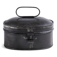 A charming little Victorian spice tin of oval form with hinged lid and carrying handle, and with original painted finish. We think it would make a wonderful tea caddy. Country of origin: UK Date of manufacture: c.1890 Material: tin Dimensions: Length 17cm Depth 12cm Height 10cm Condition: excellent