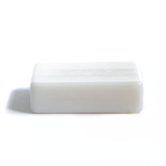 Cleanse and purify your face, hands and body with our bar of simple utility soap.  The mild formula means that it doesn't irritate, which makes it suitable for the whole family.  And best of all, its gentle smell will remind you of home and childhood.