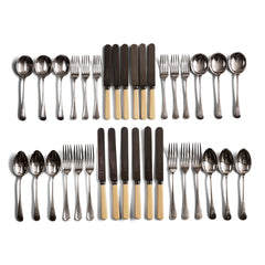 Magnificent Canteen of Cutlery for 6