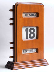 A particularly fine 1930s counter-top perpetual calendar of good size, with a stepped plinth base and '30s streamlining.