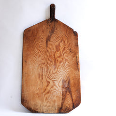 Large rectangular antique baker's board with handsome shoulders and beautiful knife-cut surface: L 89cm W 48cm