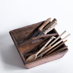 A good early Victorian polished-pine housekeeper's tidy with integrated handle, Shaker style proportions, and a lovely time-worn rustic patina.