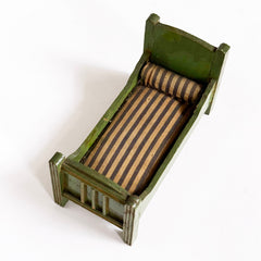 Doll's House Bed