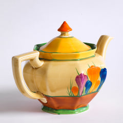 A good early original Clarice Cliff Autumn Crocus Athens teapot with vivid paintwork and boldly executed crocuses. The underside is stamped "Hand painted Bizarre by Clarice Cliff, Newport Pottery England", and dates it to 1928/29.