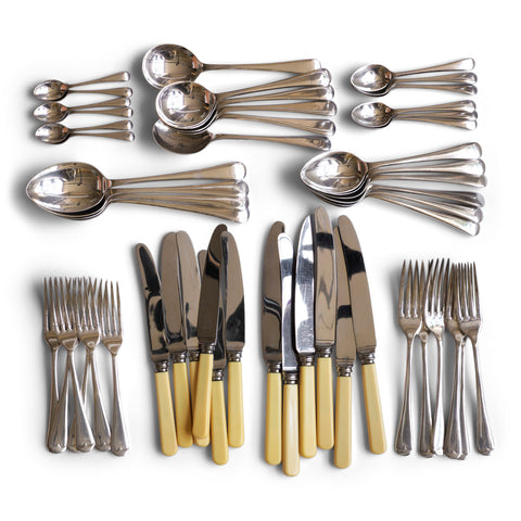 52 Piece Canteen of Cutlery for 6 People