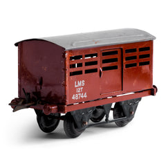 A vintage Hornby 0-gauge series cattle wagon "Cattle Truck No.1", and this one is in wonderful condition. It has sliding doors, and comes with its original box.