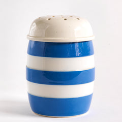 A vintage T G Green Cornish Kitchenware flour shaker or dredger dating to 1930 - 1950. It bears the green shield stamp to its base and is marked "T G Green and Co Ltd Cornish Kitchen Ware Made in England".