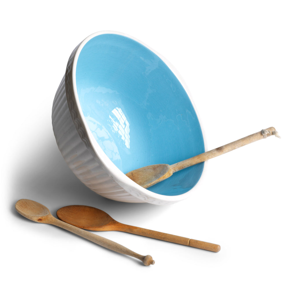 A mid century "Easimix" kitchen mixing bowl by T G Green with a gorgeous duck egg blue interior. 