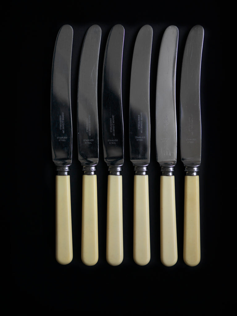 Set of 6 vintage James Lodge Ltd dinner knives with ivorine bone handles and stainless steel blades 