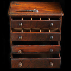 Tabletop chest